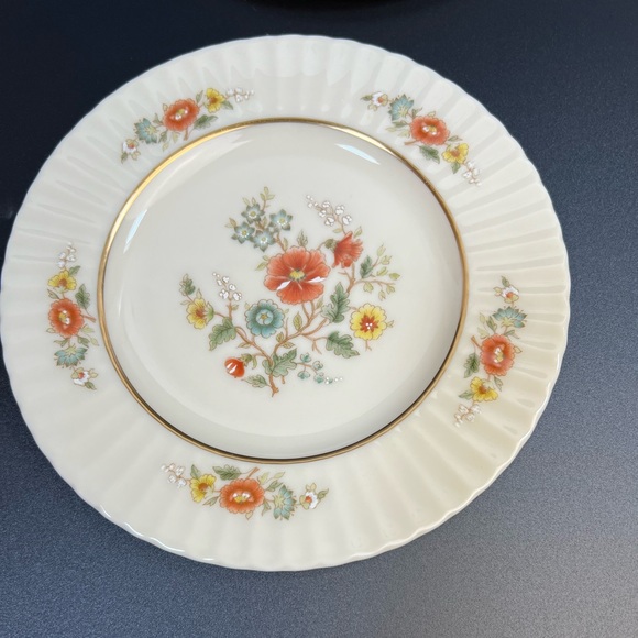 LENOX Temple Blossom Bread Plate Set of Four - Picture 7 of 8